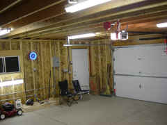 03.JPG (83446 bytes)